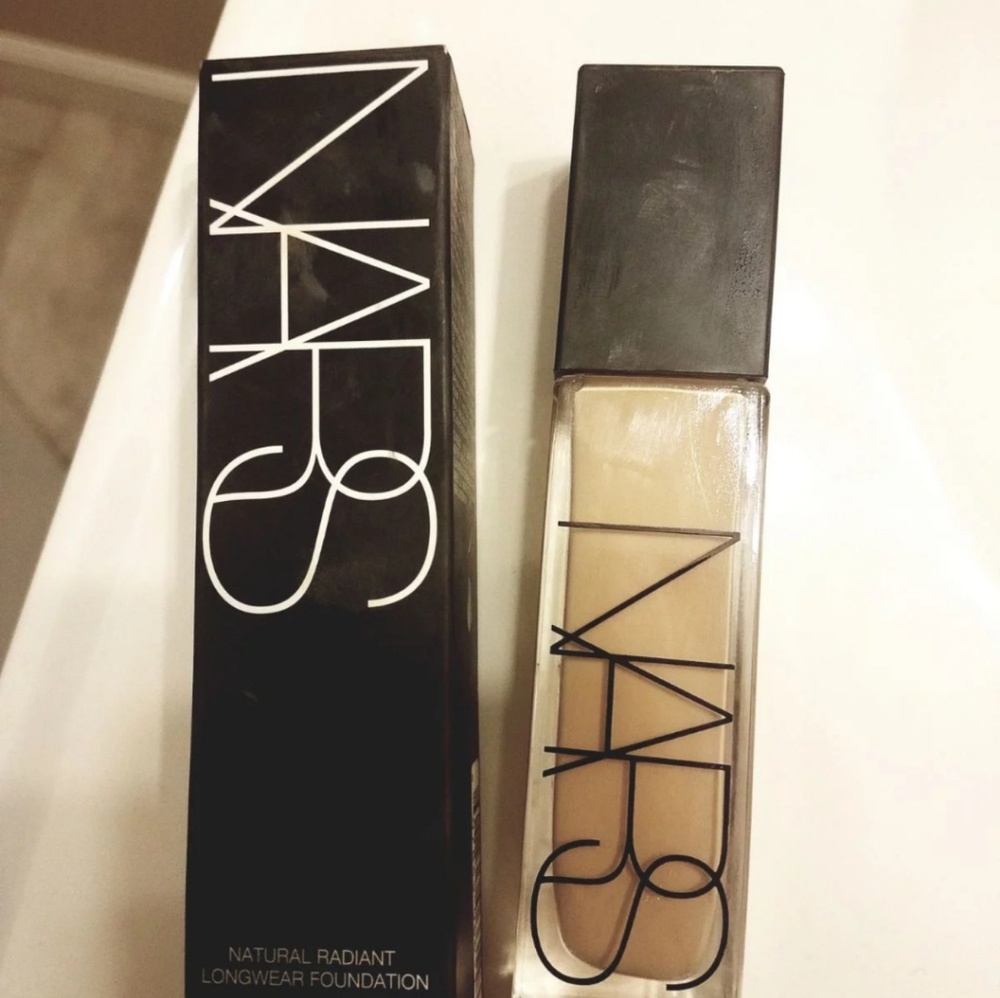 Nars radiant foundation